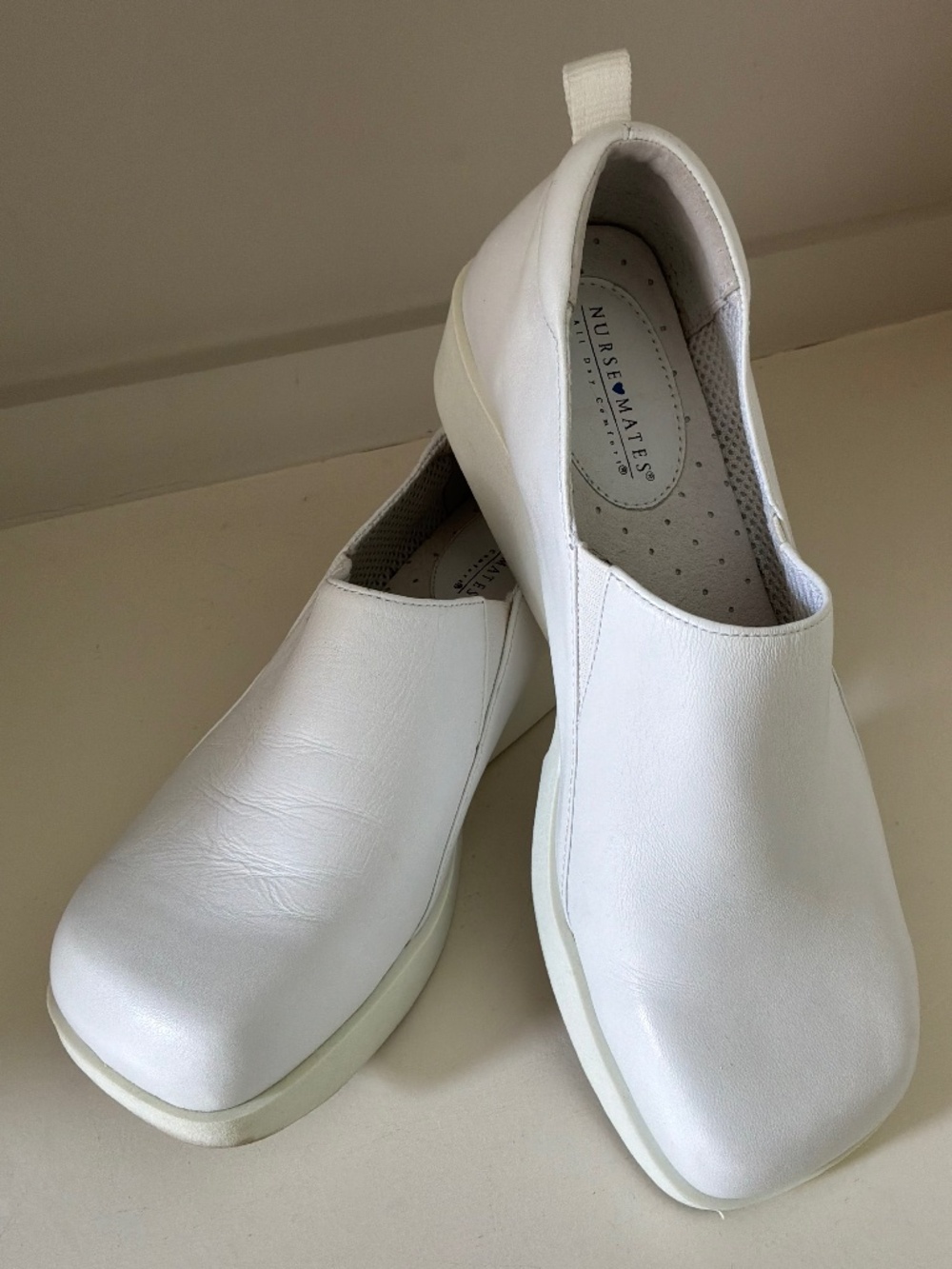 Nurse Mates Leather Slip-On Nursing Shoes Women's 9 M